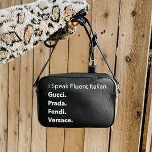Black I speak fluent Italian crossbody bag